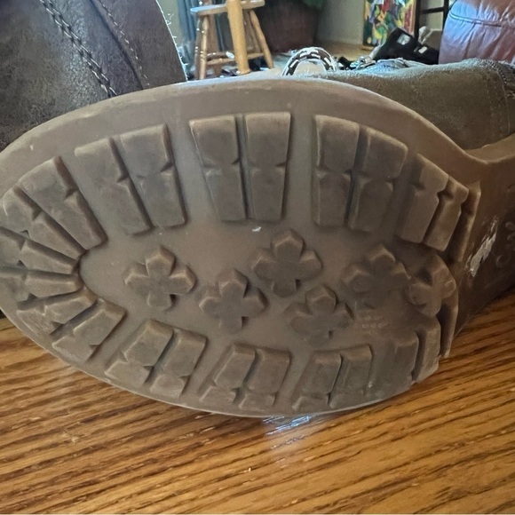 CARLOS BY CARLOS SANTANA Ardent Booties women’s boots size 8.5 lug chunky heels - Picture 9 of 9